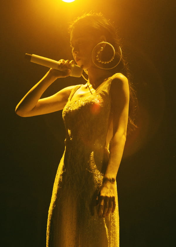 张碧晨极光演唱会3