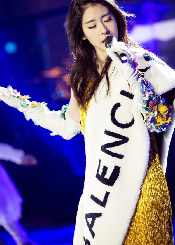 张碧晨自饰演唱会图片2